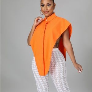 Casual sleeveless crop top